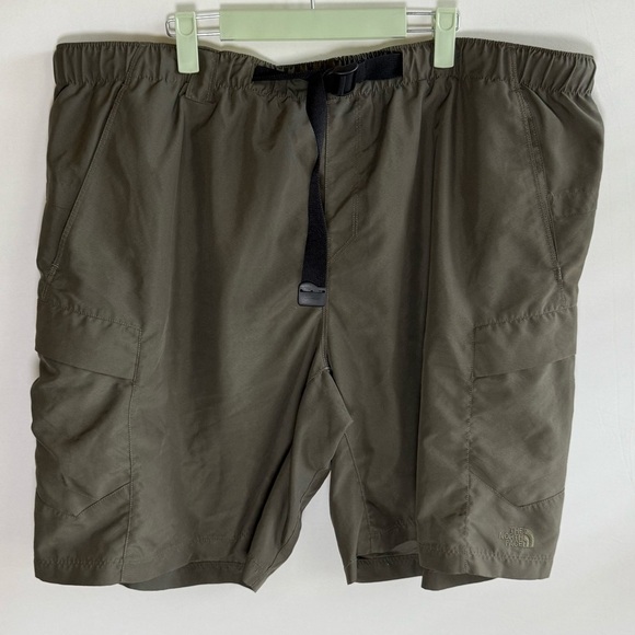The North Face shorts • Men’s XXL - Picture 1 of 9
